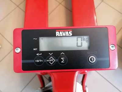RAVAS 1100 - mérleges raklapemelő - hidraulikus kézi raklapemelő, békamérleg digitális mérleggel, egyedi mértetek, speciális hosszúság és szélesség